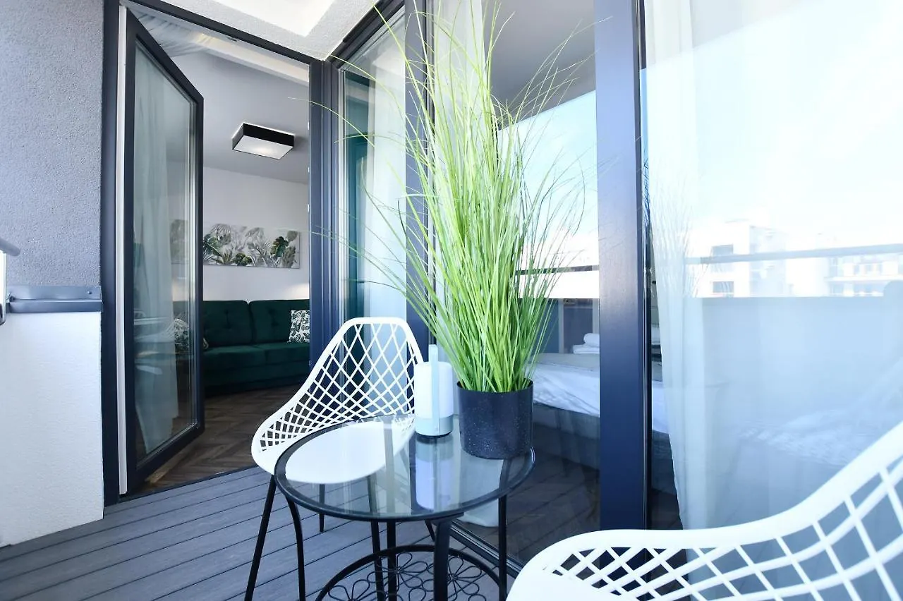 Bialy Dom Apartment Kolobrzeg